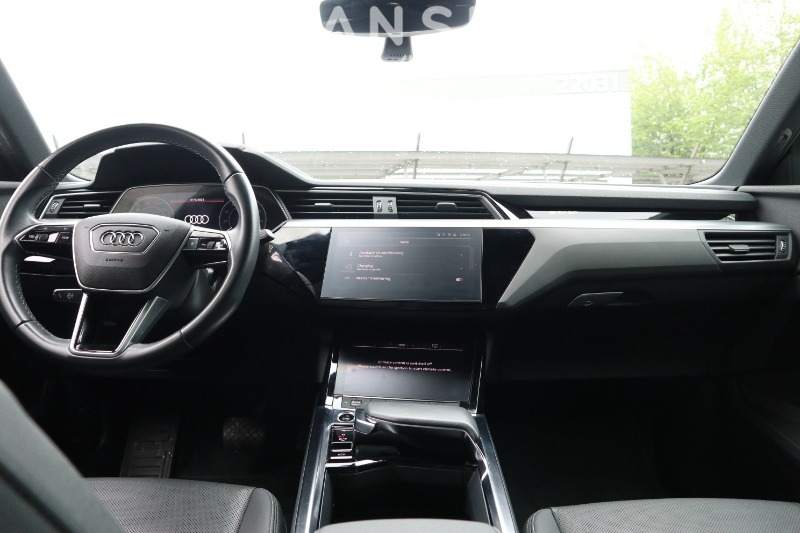 250911130639_2021 Audi E-tron Sportback White 20.JPG